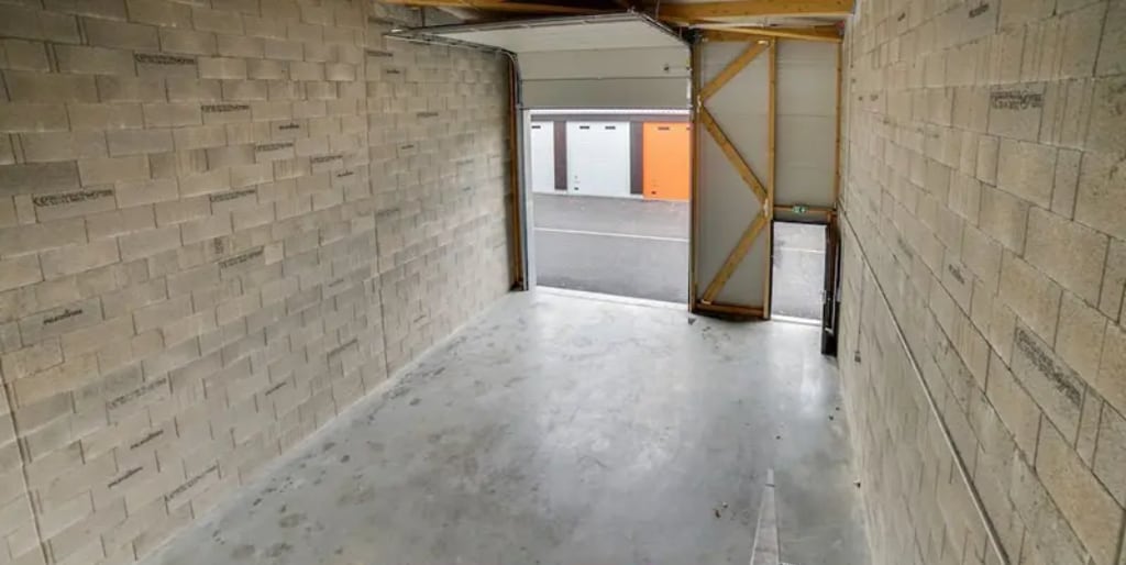 Flex in Combs-la-Ville for lease Interior Photo- Image 1 of 3