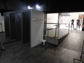 Retail in Igualada, Barcelona for lease Interior Photo- Image 2 of 8