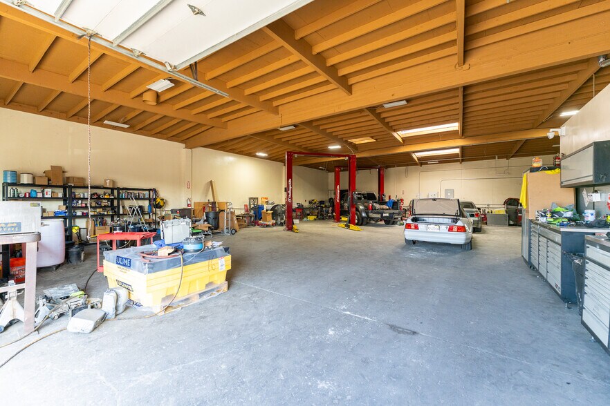 1322 W Compton Blvd, Compton, CA à louer - Photo du bâtiment - Image 2 de 11