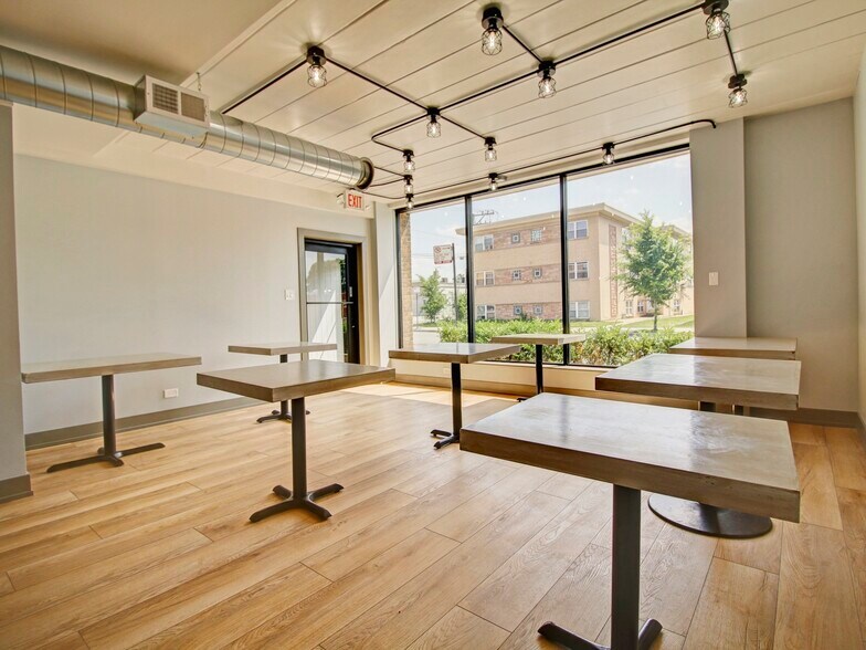 3938 N Central Ave, Chicago, IL à vendre - Photo du bâtiment - Image 2 de 31