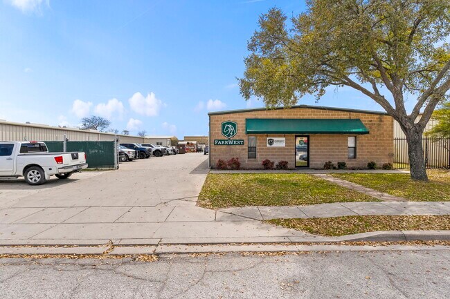 Plus de détails pour 108 Commercial Pl, Schertz, TX - Industriel à vendre