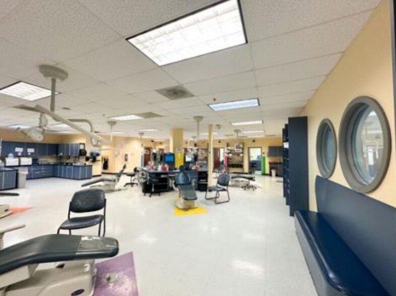 1870-1888 Main St, Hartford, CT à louer - Photo intérieure - Image 3 de 6