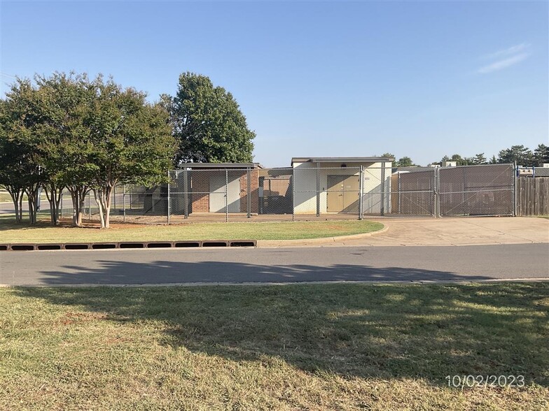 9200 N Rockwell Ave, Oklahoma City, OK for sale - Primary Photo - Image 1 of 2