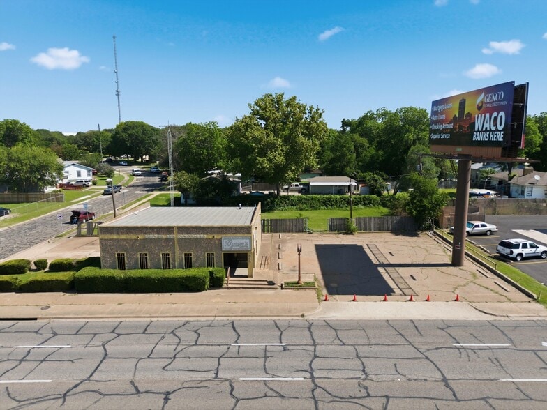 845 N Valley Mills Dr, Waco, TX for sale - Building Photo - Image 2 of 8