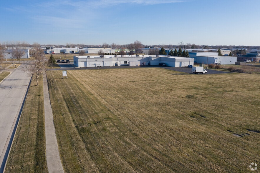 13003 Flagship Dr, Perrysburg, OH for lease - Aerial - Image 3 of 5