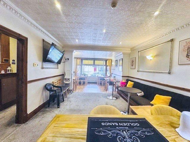 19 St. Chads Rd, Blackpool à vendre - Photo du bâtiment - Image 2 de 49