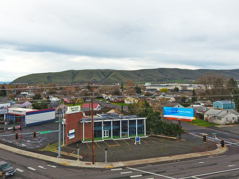 300 W Valley Mall Blvd, Yakima, WA à vendre - Photo du bâtiment - Image 1 de 1