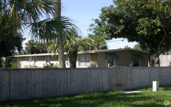 302-310 4th Ave N, Jacksonville Beach, FL for sale - Building Photo - Image 2 of 10