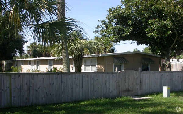 302-310 4th Ave N, Jacksonville Beach, FL à vendre - Photo du bâtiment - Image 2 de 10