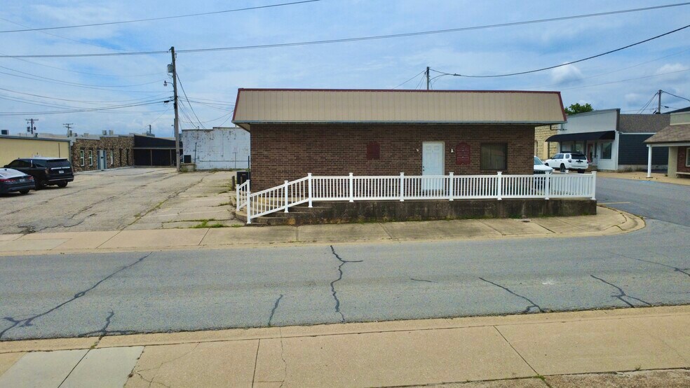 701 S Church St, Mountain Home, AR à vendre - Photo du bâtiment - Image 3 de 5