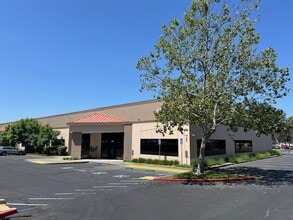 460-480 Technology Way, Napa, CA à louer Photo du bâtiment- Image 1 de 2