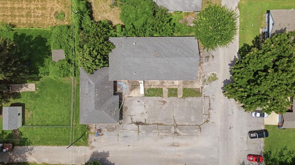226 E Jefferson St, Bixby, OK for sale - Building Photo - Image 3 of 18