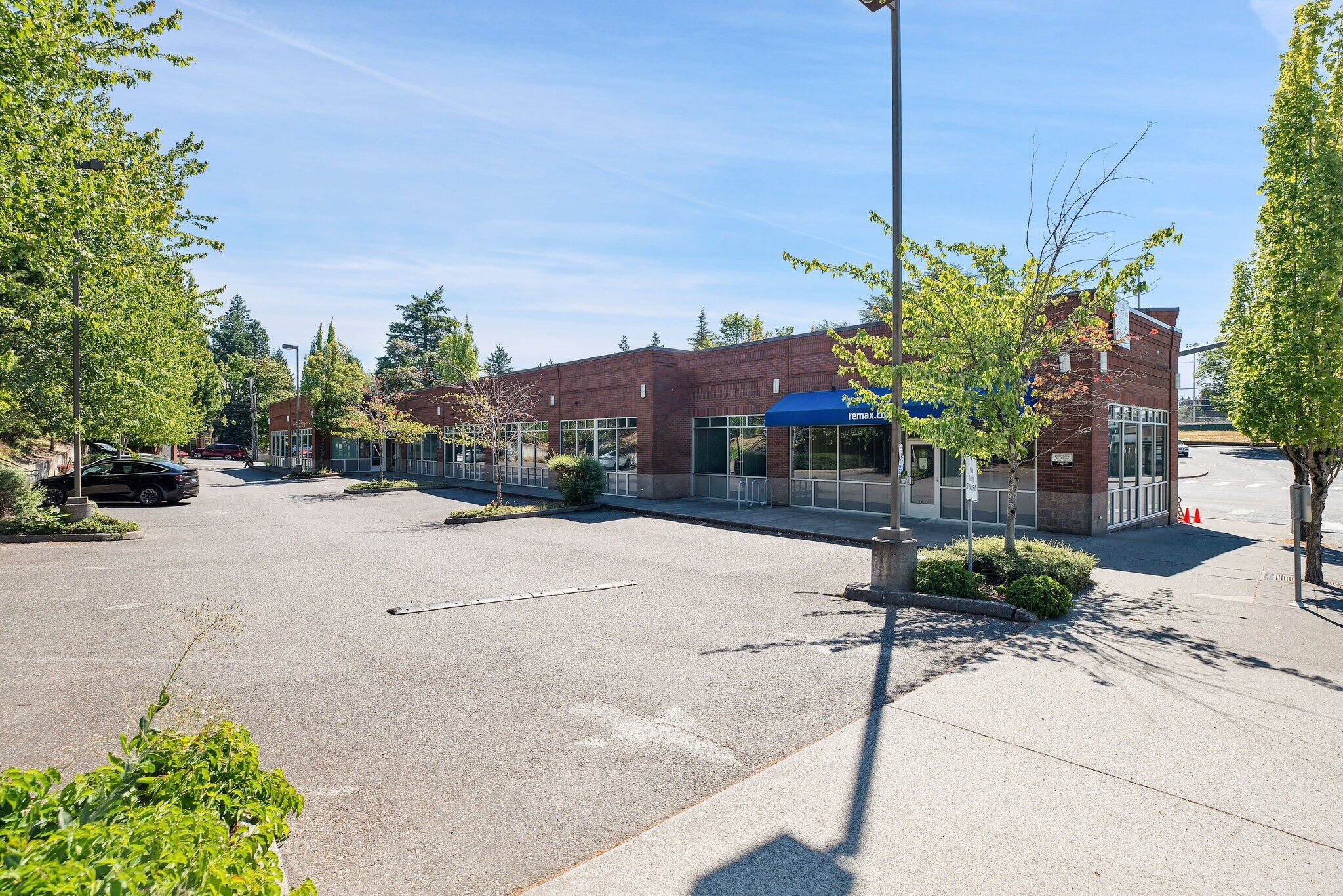 6225-6245 SW Capitol Hwy, Portland, OR à louer Photo du bâtiment- Image 1 de 7