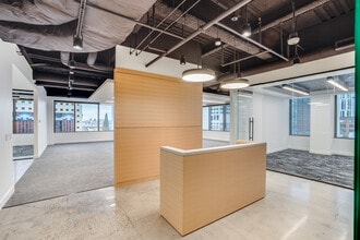 1300 SW Fifth Ave, Portland, OR à louer Photo intérieure- Image 1 de 3