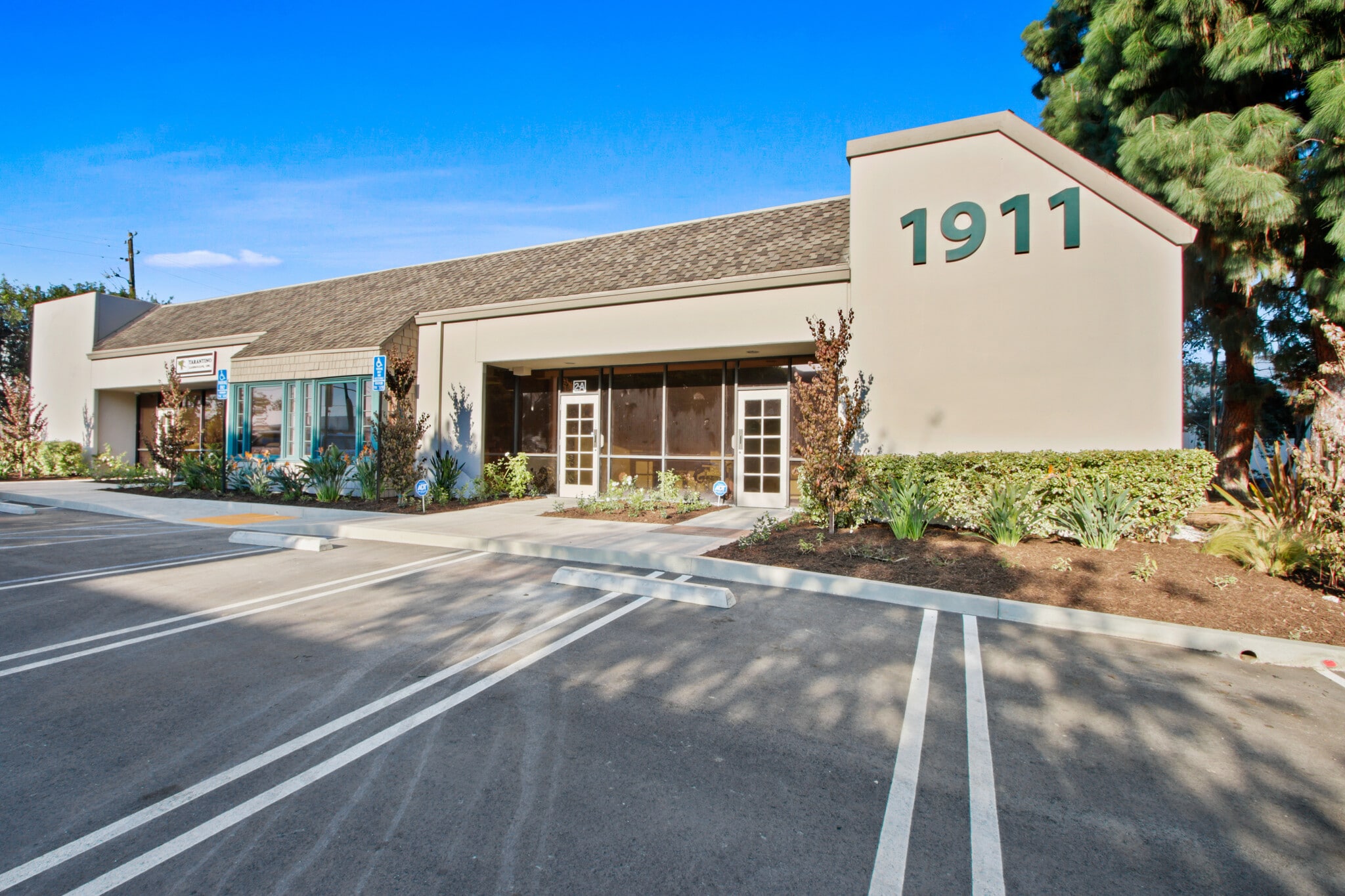 1911 Carnegie Ave, Santa Ana, CA for lease Building Photo- Image 1 of 14