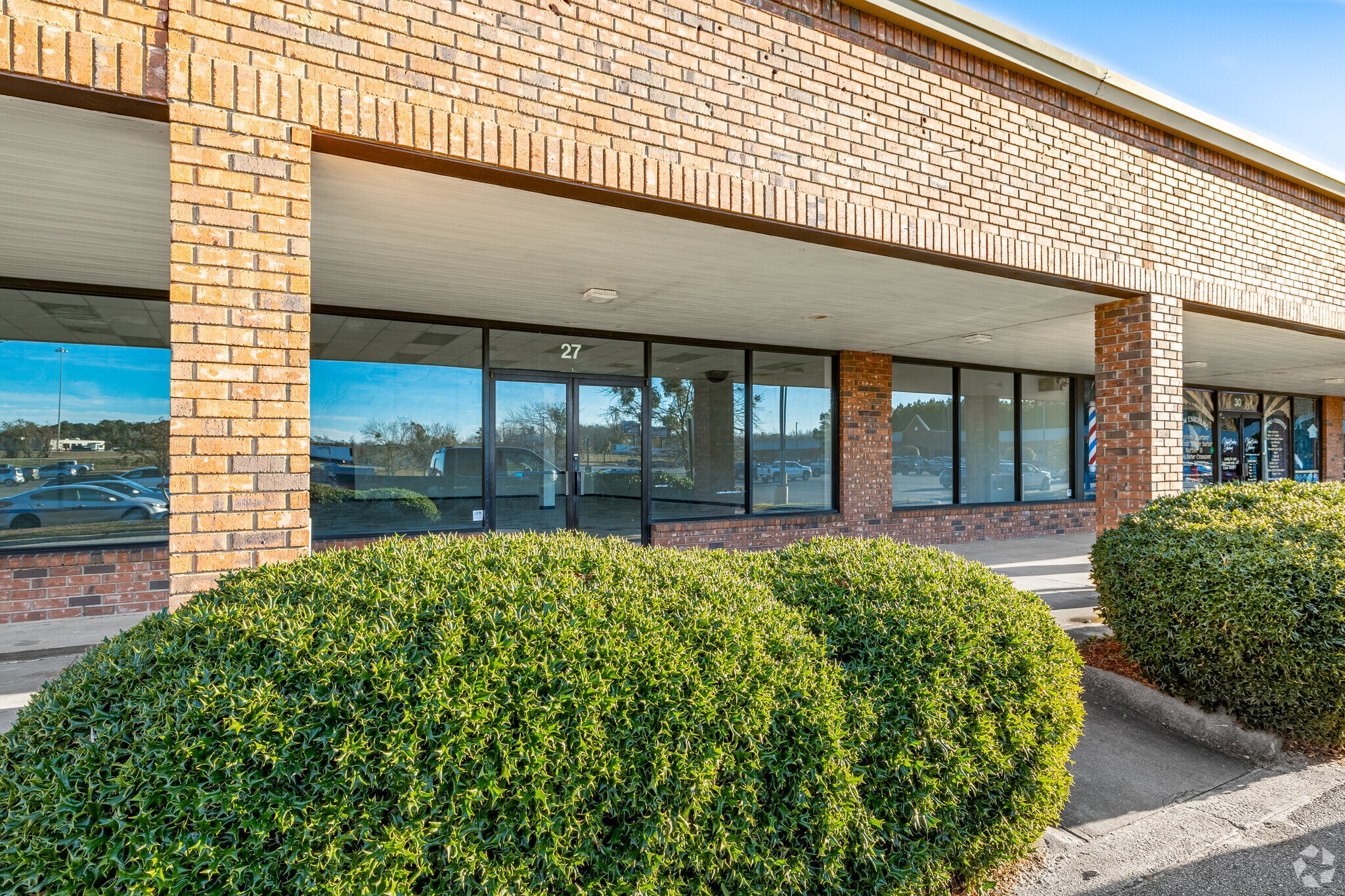 11 Gateway Blvd S, Savannah, GA for lease Building Photo- Image 1 of 4