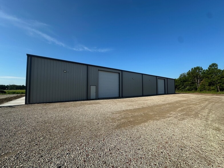 3304 Hutchinson Ave, Adel, GA for lease - Building Photo - Image 3 of 11