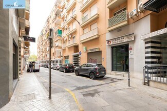 Plus de détails pour Calle Nazaríes, Granada - Commerce de détail à vendre