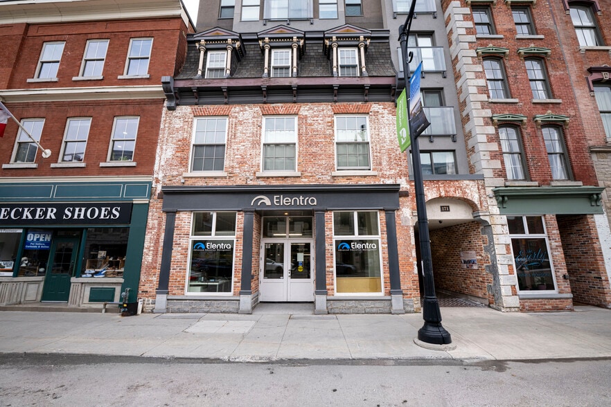 171 Wellington St, Kingston, ON for lease - Building Photo - Image 3 of 5