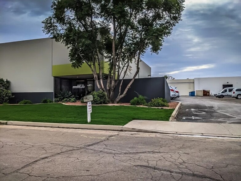 1819 W 3rd St, Tempe, AZ à louer - Photo du bâtiment - Image 3 de 6