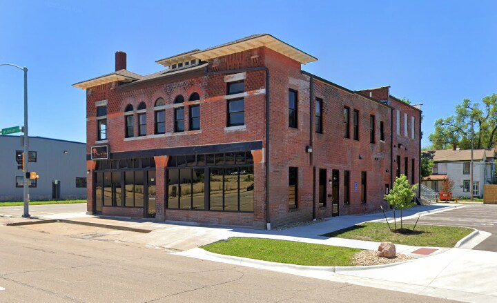 335 SW Jackson St, Topeka, KS à vendre - Photo du bâtiment - Image 1 de 9