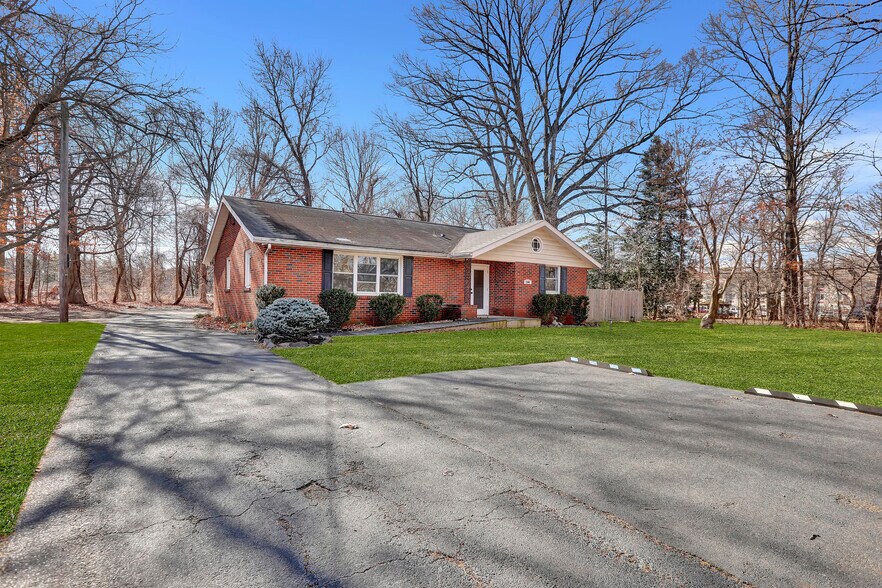 2306 Church Rd, Cherry Hill, NJ for sale - Building Photo - Image 2 of 17