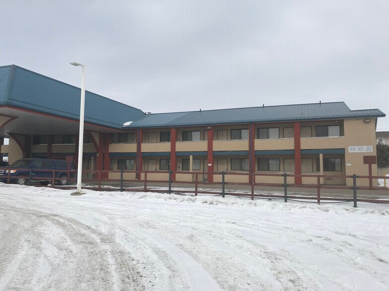 71 E Gasoline Alley, Red Deer, AB à vendre - Photo de construction - Image 1 de 1