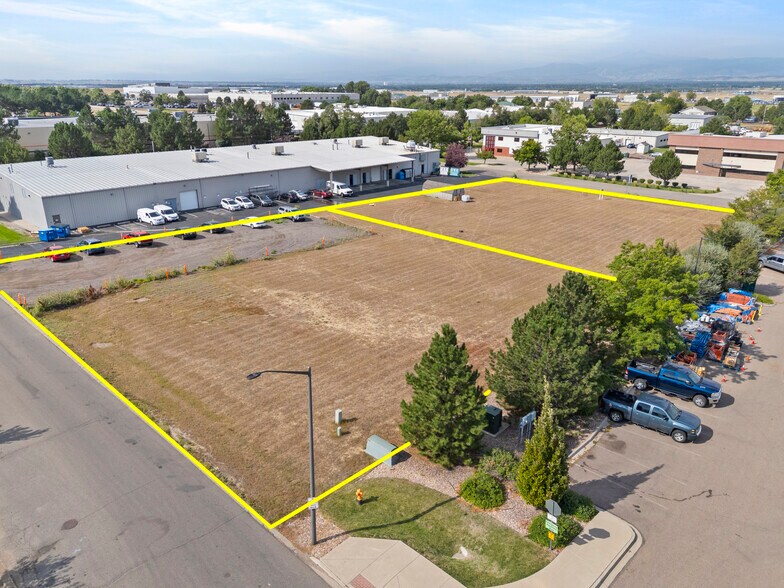 Boeing Dr & Lockheed Ave portefeuille de 3 propriétés à vendre sur LoopNet.ca - Aérien - Image 3 de 3