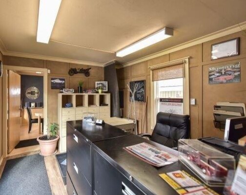 77 High St, Georgina, ON à louer - Photo intérieure - Image 3 de 5