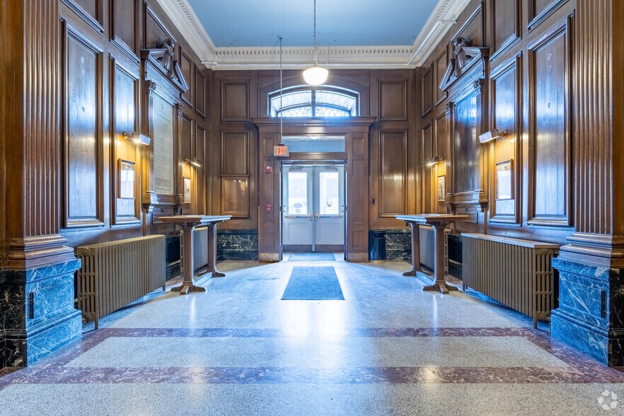 129 N 10th St, Lincoln, NE à louer - Hall d’entrée - Image 2 de 7