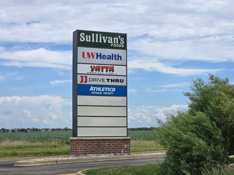 380 Eagle Dr, Rochelle, IL for lease - Building Photo - Image 3 of 3