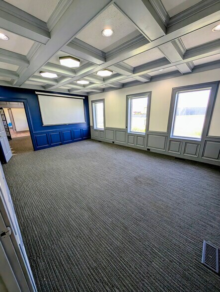 6051 S Indianapolis Rd, Whitestown, IN à louer - Photo intérieure - Image 3 de 22