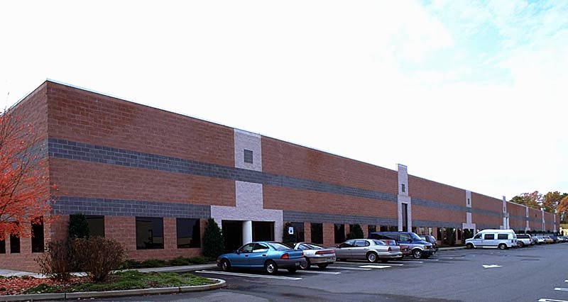 10 Alvin Ct, East Brunswick, NJ for lease - Building Photo - Image 2 of 4