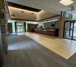100 Corporate Park Dr, White Plains, NY for lease Interior Photo- Image 2 of 5