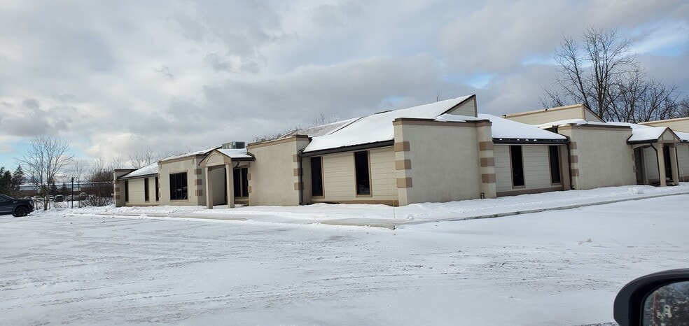 8600 Sheridan Dr, Buffalo, NY for lease - Primary Photo - Image 1 of 16