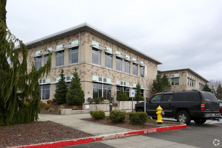 601 SE 117th Ave, Vancouver, WA for sale - Building Photo - Image 3 of 15