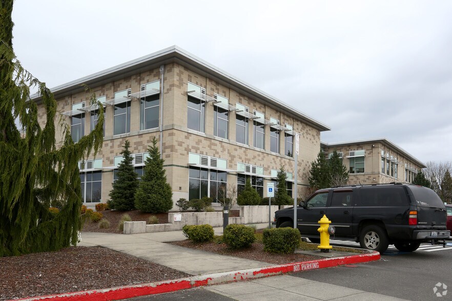 601 SE 117th Ave, Vancouver, WA à vendre - Photo du bâtiment - Image 3 de 15