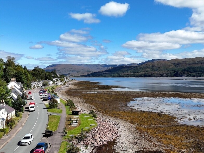 Waterside Café & Flat, Strathcarron à vendre - Photo du bâtiment - Image 3 de 25