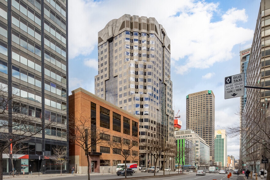 455 Boul René-Lévesque O, Montréal, QC for lease - Building Photo - Image 1 of 6