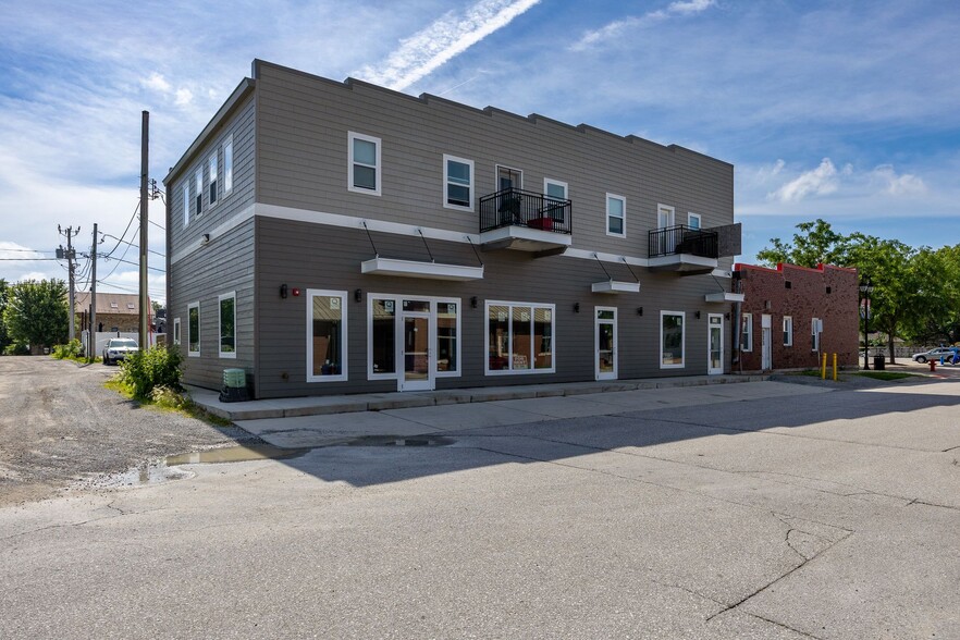 112 N Iowa St, Solon, IA for sale - Building Photo - Image 3 of 16