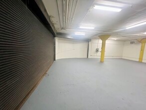 1801 W Berteau Ave, Chicago, IL à louer Photo intérieure- Image 1 de 4