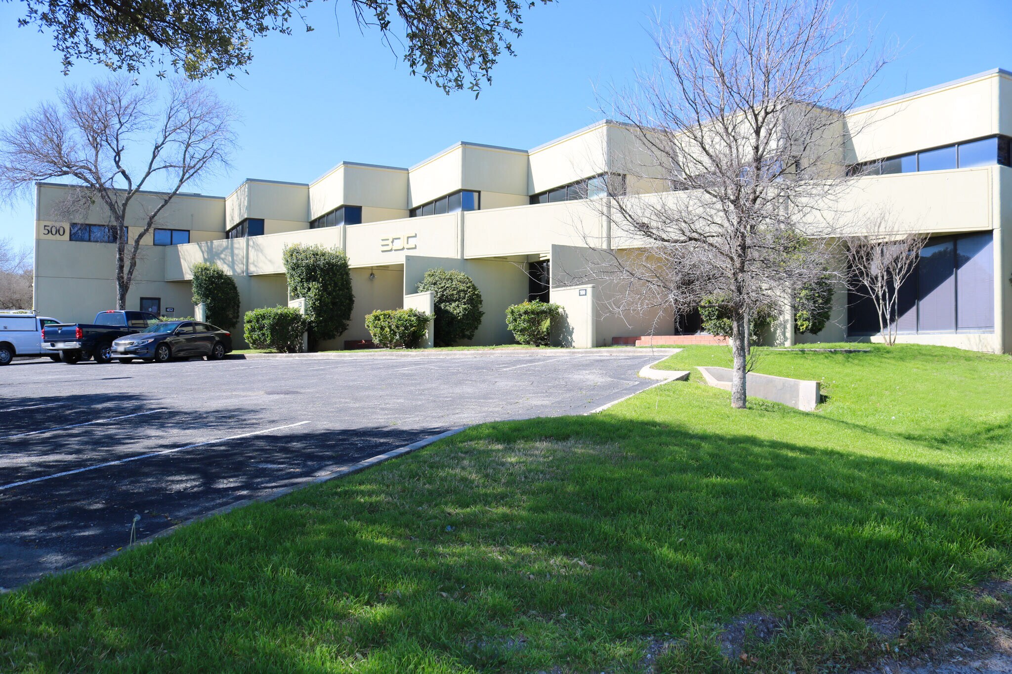 500 Sandau Rd, San Antonio, TX for lease Primary Photo- Image 1 of 7