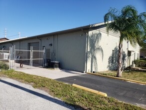 8249 Kristel Cir, Port Richey, FL for lease Building Photo- Image 2 of 12