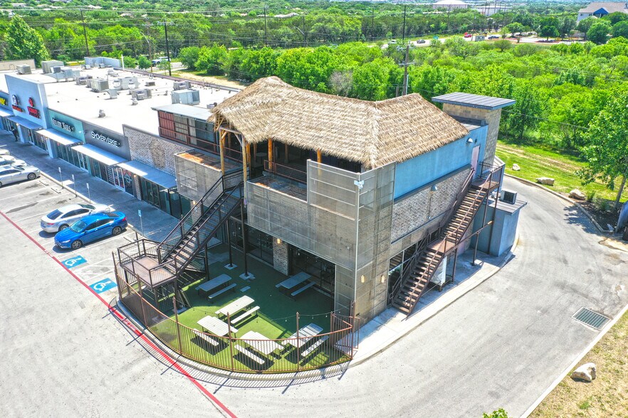 7280 UTSA Blvd, San Antonio, TX à louer - Photo du bâtiment - Image 1 de 54
