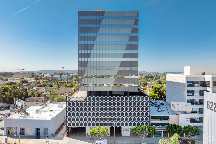 6200 Wilshire Blvd, Los Angeles, CA à vendre - Photo du bâtiment - Image 2 de 18