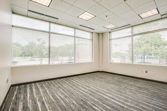 12701 Marblestone Dr, Woodbridge, VA for lease Interior Photo- Image 2 of 5