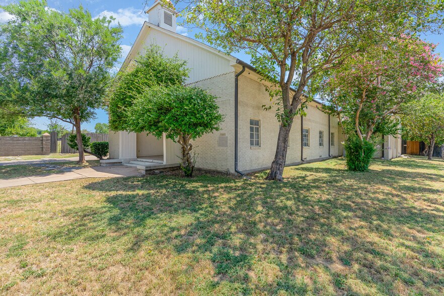 2602 Kings Rd, Dallas, TX à vendre - Photo du bâtiment - Image 2 de 6