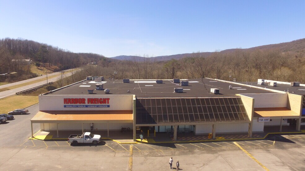 2305 N Gateway Ave, Rockwood, TN à louer - Photo du bâtiment - Image 2 de 8