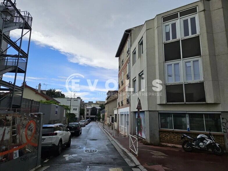 Bureau dans Montrouge à louer - Photo du bâtiment - Image 2 de 16