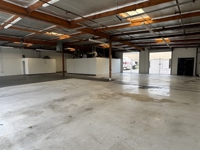 1045 N Main St, Riverside, CA for lease Interior Photo- Image 2 of 13